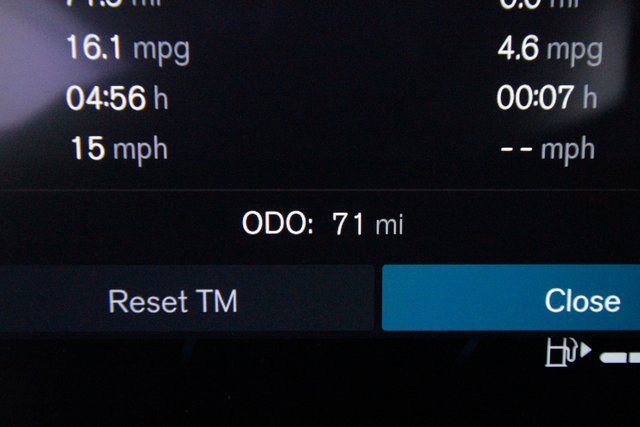 Certified 2025 Volvo XC90 B6 Plus w/ Protection Package Premier image 5