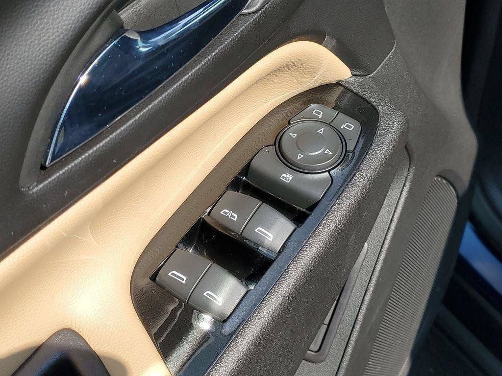 Certified 2022 Chevrolet Equinox Premier FWD image 22