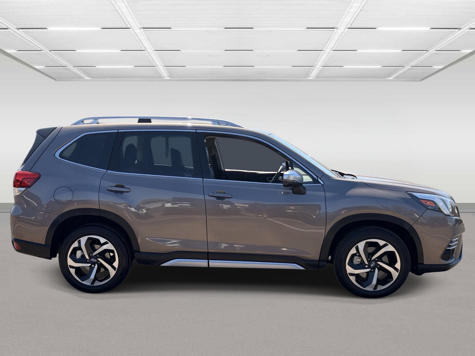 Certified 2024 Subaru Forester Touring AWD/4WD image 6