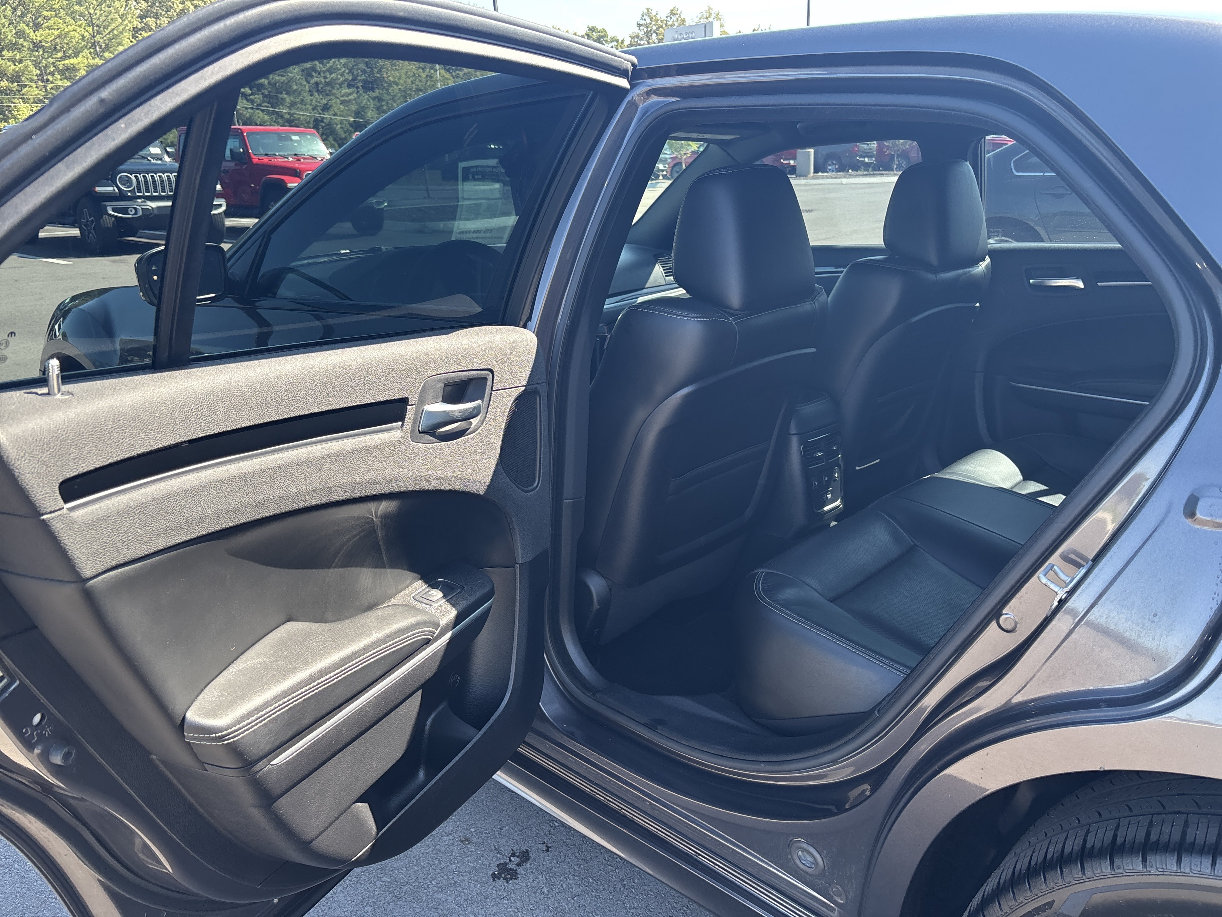 Used 2021 Chrysler 300 S w/ S Model Appearance Package RWD image 28