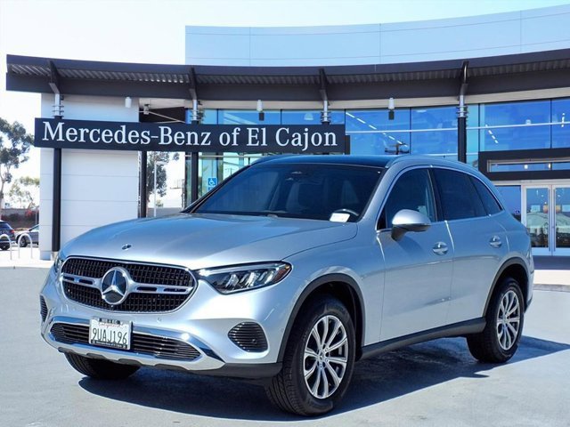 Used 2025 Mercedes-Benz GLC 300 image 1