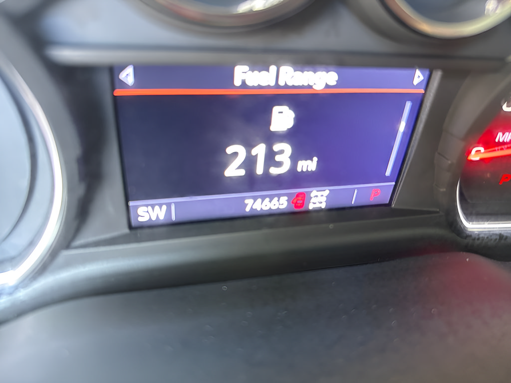 Used 2022 Chevrolet Silverado 1500 LT AWD/4WD image 24