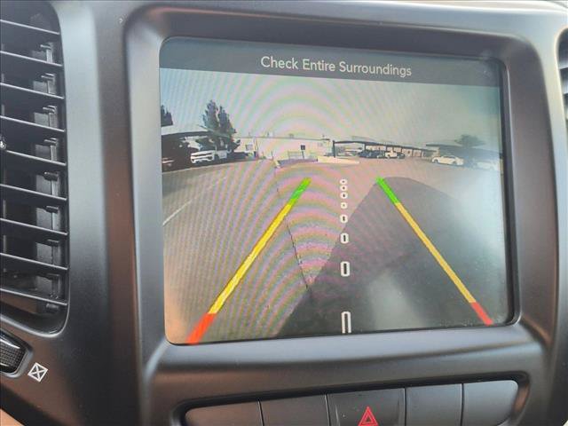 Used 2014 Jeep Cherokee Latitude w/ Comfort/Convenience Group AWD/4WD image 12