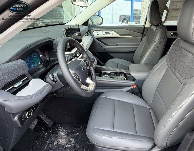 New 2026 Ford Explorer Active w/ Active Comfort Package AWD/4WD image 12