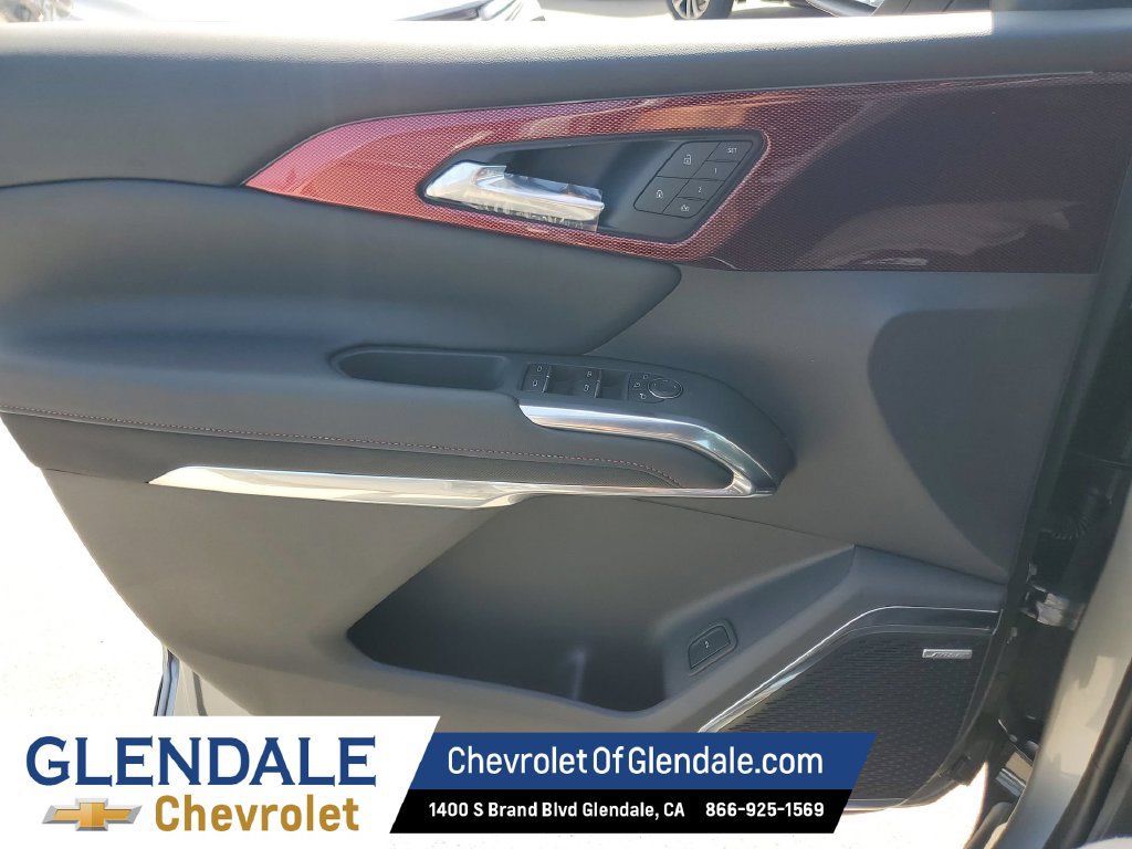 New 2026 Chevrolet Traverse RS w/ LPO, Floor Liner Package FWD image 28