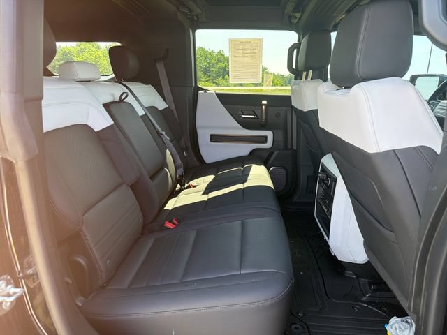 Used 2024 GMC Hummer EV 3X w/ LPO, Sport Package AWD/4WD image 36