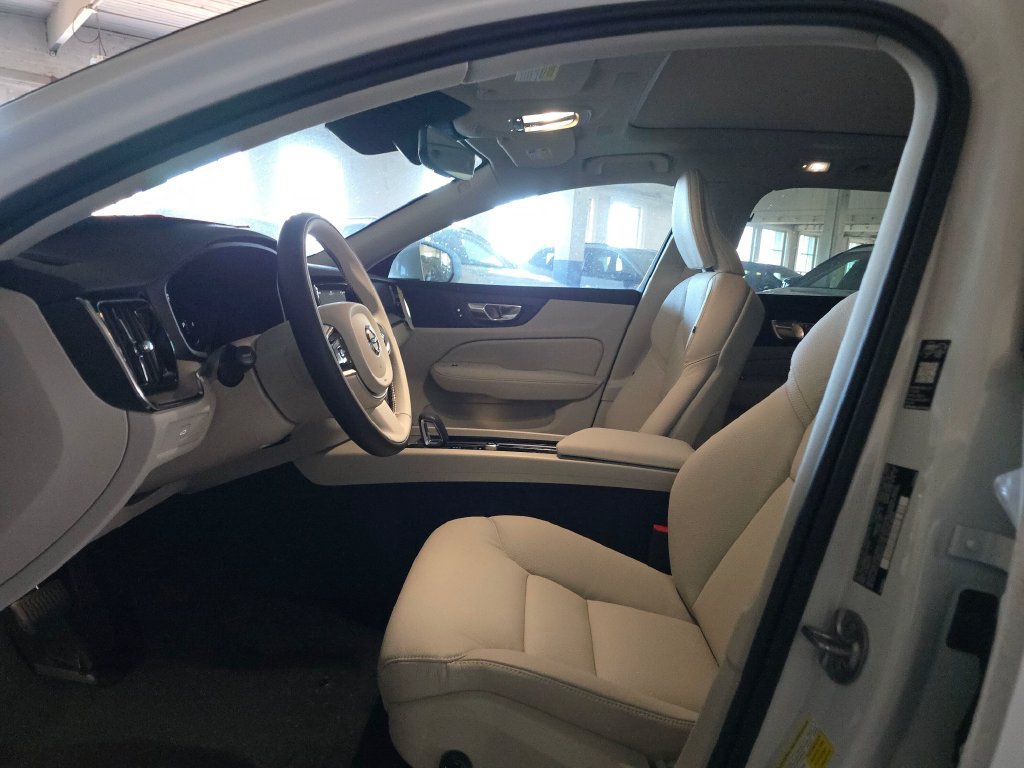 New 2026 Volvo V60 B5 Cross Country Plus AWD/4WD image 20