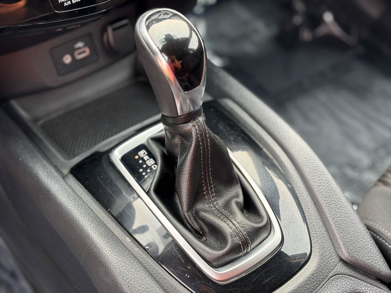 Used 2019 Nissan Rogue SV AWD/4WD image 28