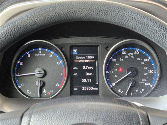 Used 2018 Toyota RAV4 LE FWD image 12