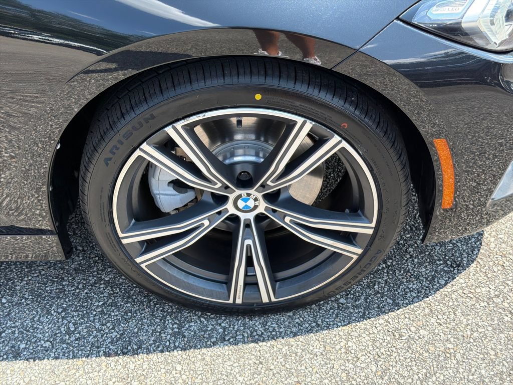 Used 2023 BMW 330i Sedan w/ Convenience Package RWD image 12