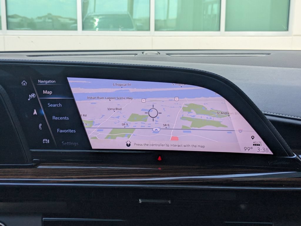 Used 2023 Cadillac Escalade Premium Luxury RWD image 18