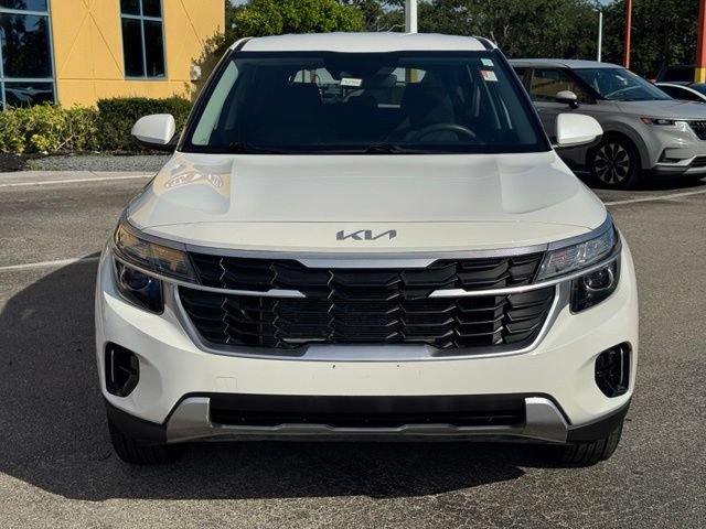 Certified 2025 Kia Seltos LX AWD/4WD image 9