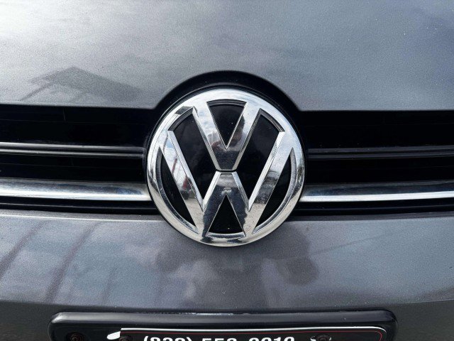 Used 2017 Volkswagen Golf SE image 12