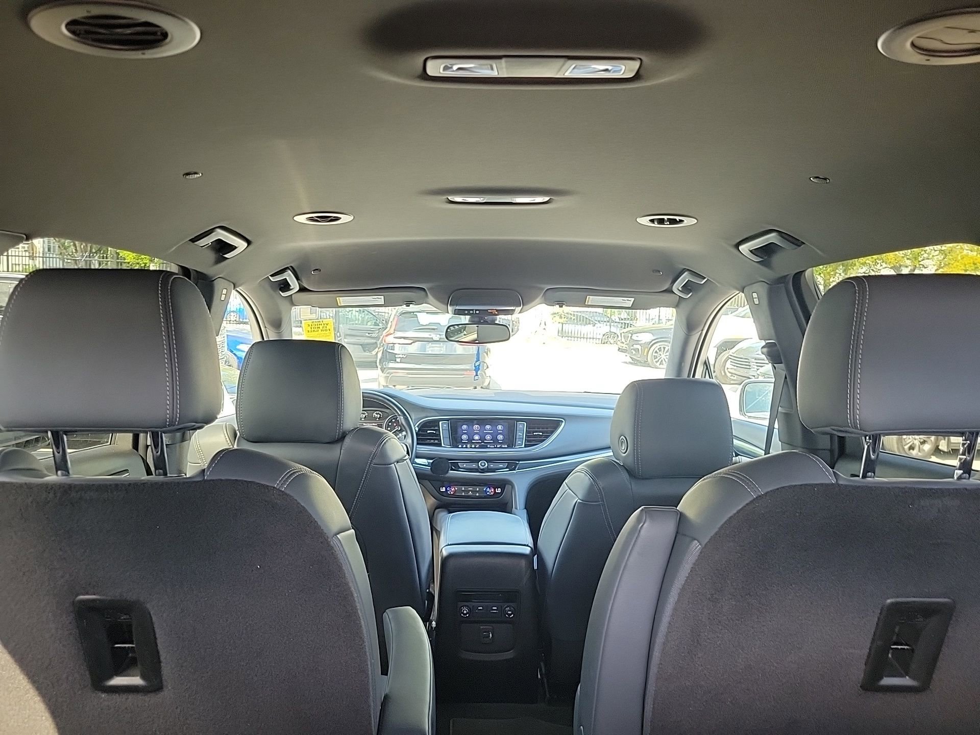 Used 2023 Buick Enclave Essence image 17