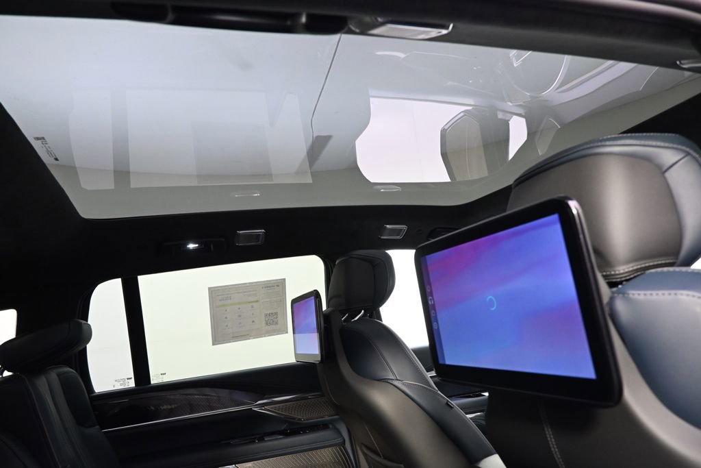 Certified 2025 Cadillac Escalade IQ Sport 2 AWD/4WD image 17