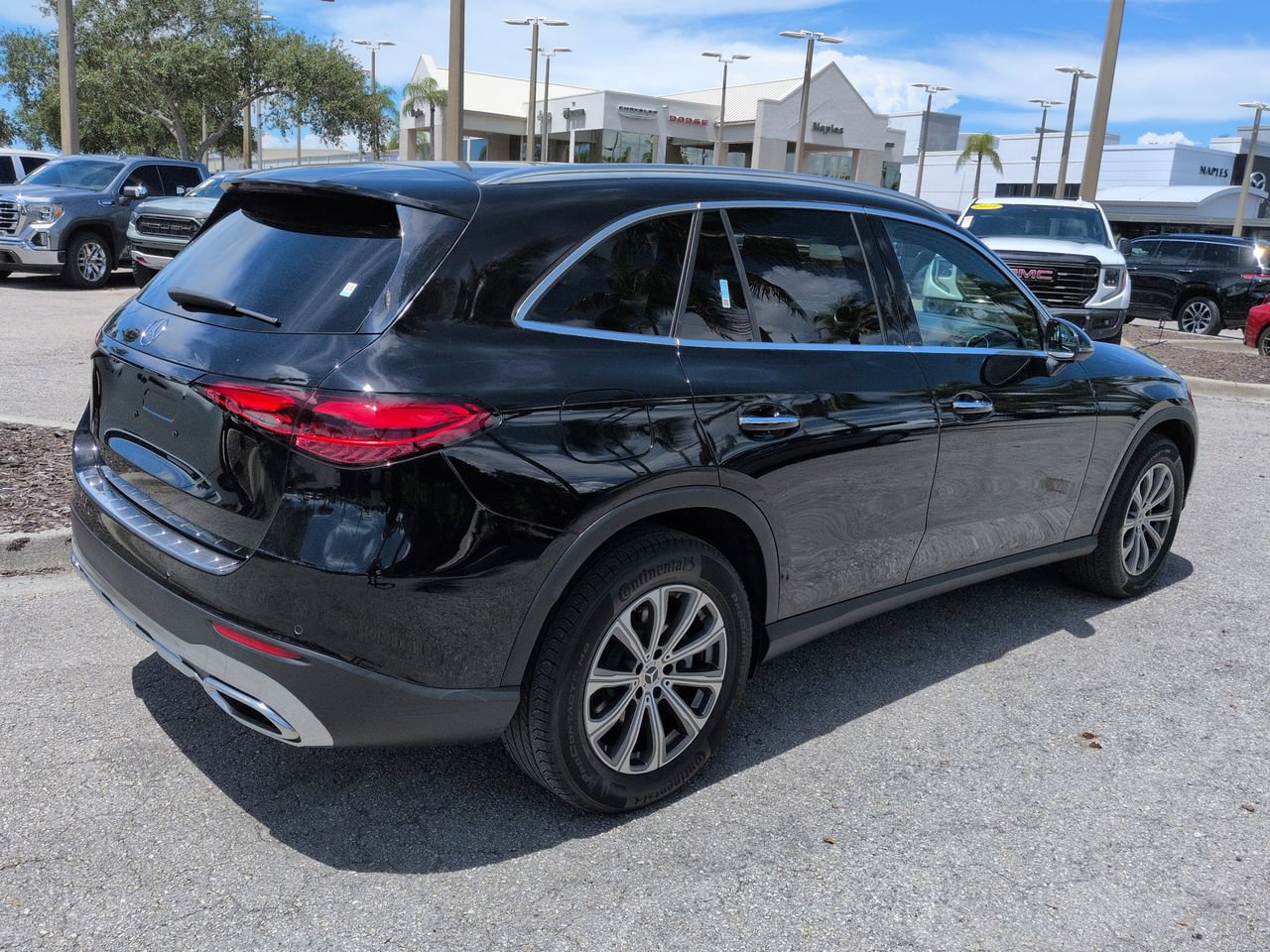 Used 2024 Mercedes-Benz GLC 300 image 5