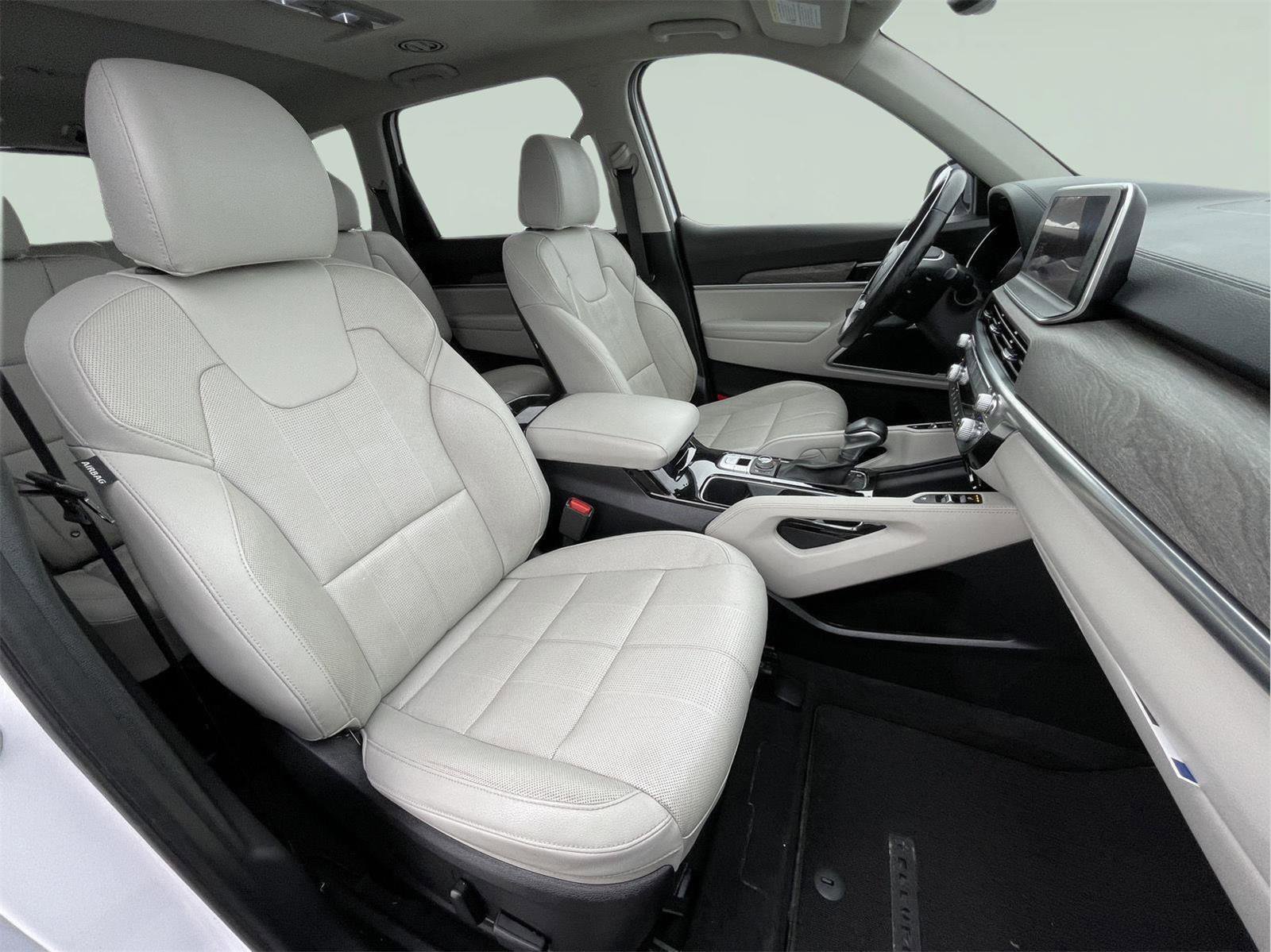 Used 2022 Kia Telluride EX w/ EX Premium Package image 23