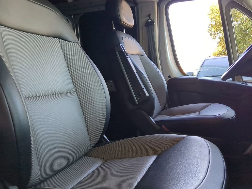 Used 2021 RAM ProMaster 2500 w/ Convenience Group image 7