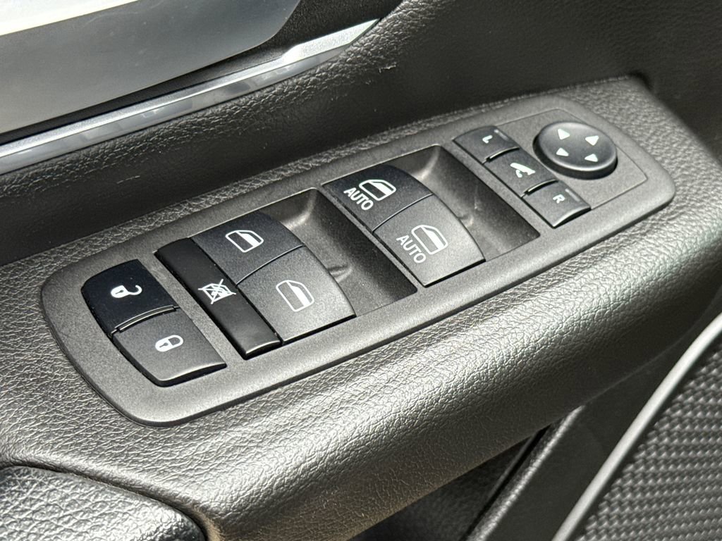 Used 2024 RAM 1500 Lone Star image 20