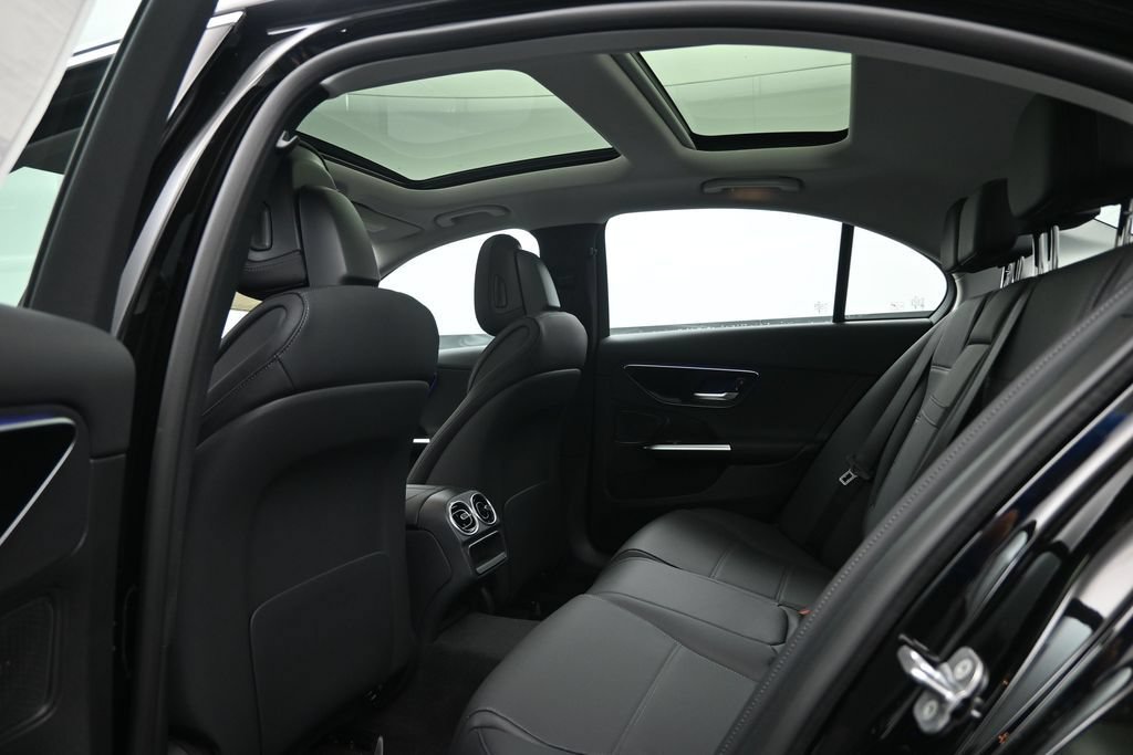 New 2026 Mercedes-Benz C 300 4MATIC Sedan image 19