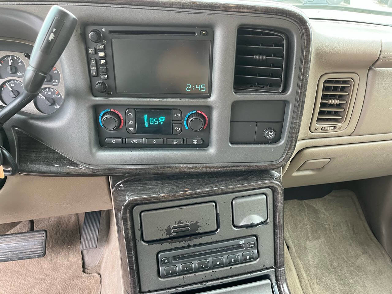 Used 2006 GMC Yukon Denali image 11