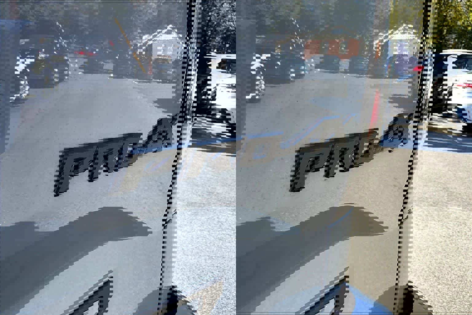 Used 2023 Nissan Frontier PRO-4X w/ Technology Package image 9