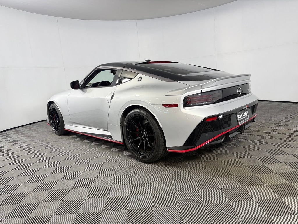 Used 2025 Nissan Z NISMO w/ Floor Mat Package RWD image 9