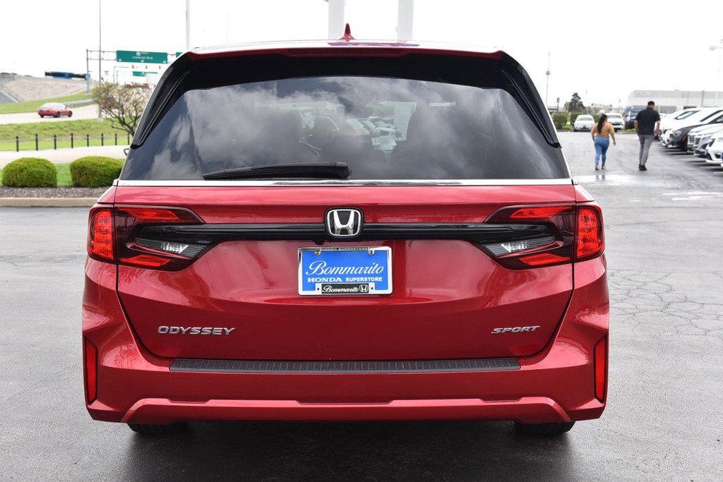 Certified 2025 Honda Odyssey Sport-L image 6