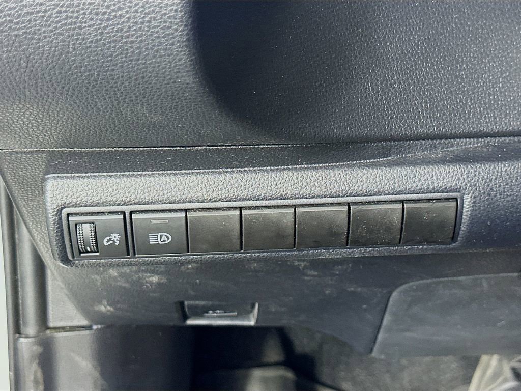 Used 2023 Toyota Corolla SE FWD image 21