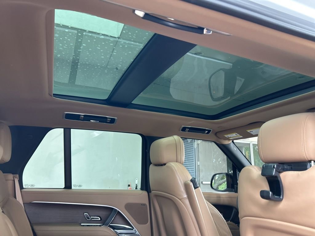 Used 2023 Land Rover Range Rover SE AWD/4WD image 39