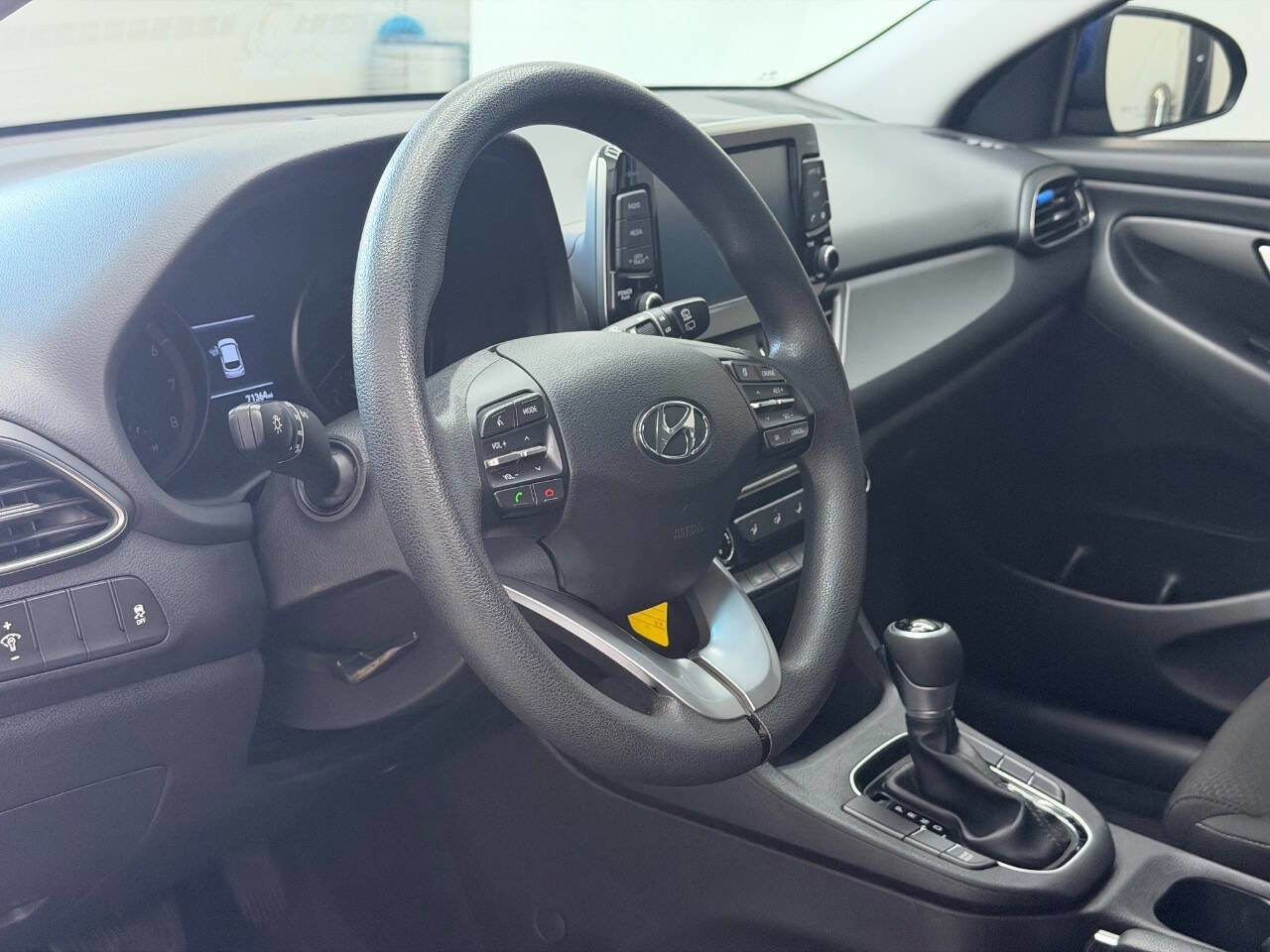 Used 2019 Hyundai Elantra GT FWD image 19