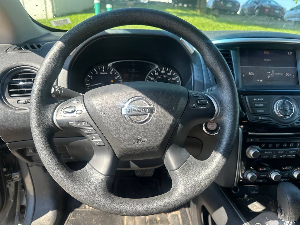 Used 2020 Nissan Pathfinder S AWD/4WD image 43