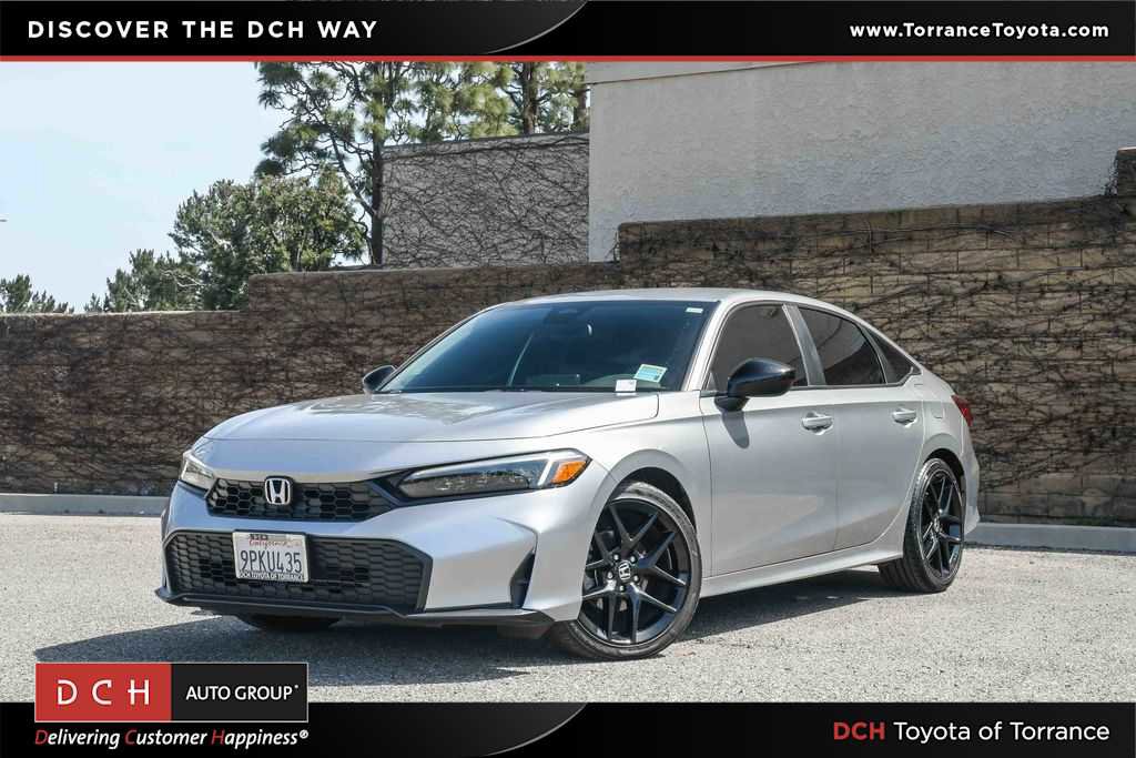 Used 2025 Honda Civic Sport image 1