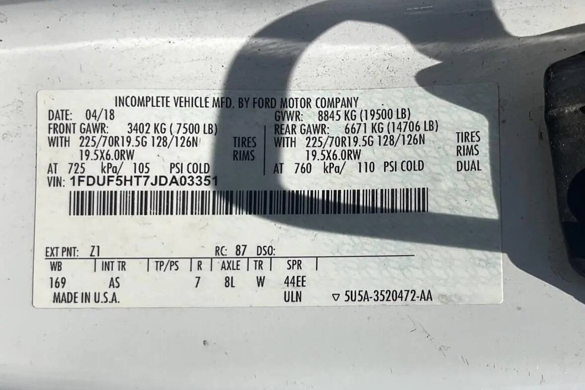 Used 2018 Ford F550 4x4 Regular Cab Super Duty image 9