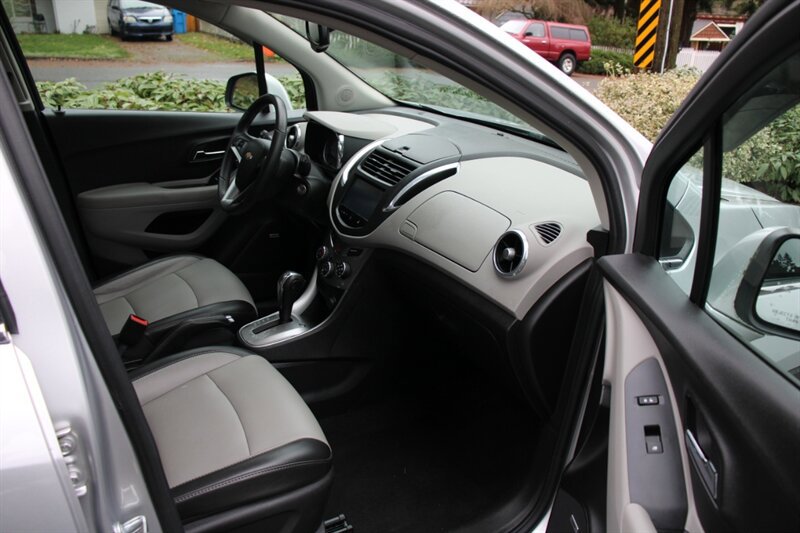 Used 2015 Chevrolet Trax LTZ image 15