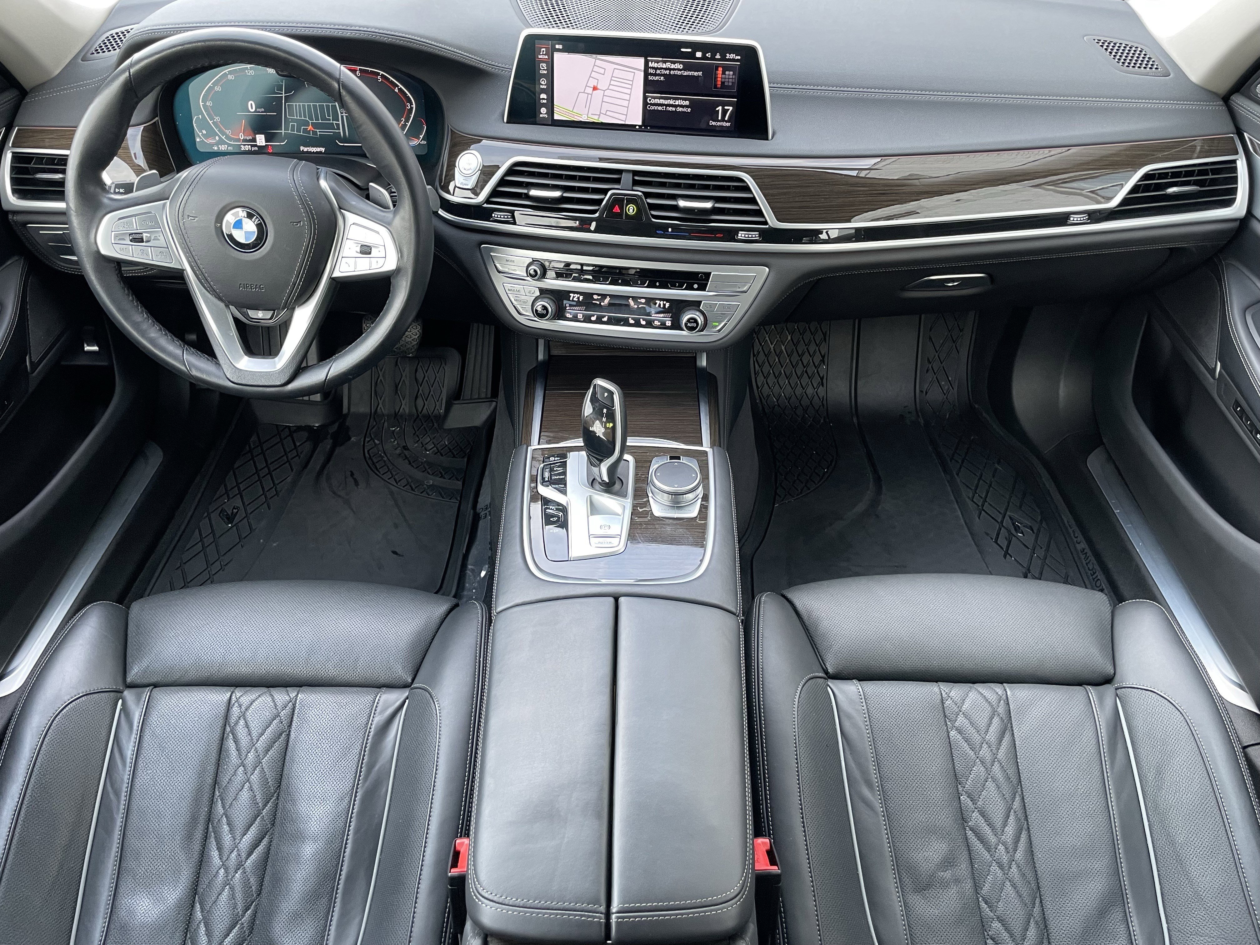 Used 2022 BMW 750i xDrive image 16