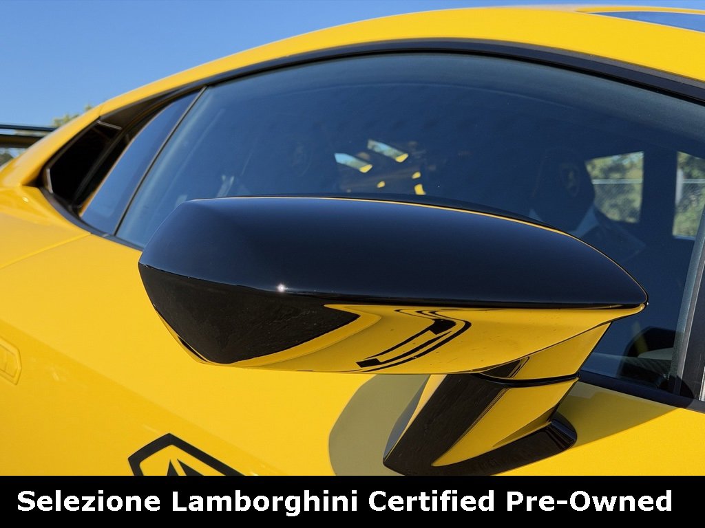 Used 2023 Lamborghini Huracan STO image 16