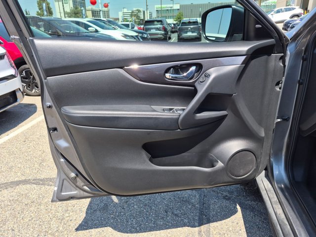 Certified 2020 Nissan Rogue SV AWD/4WD image 11