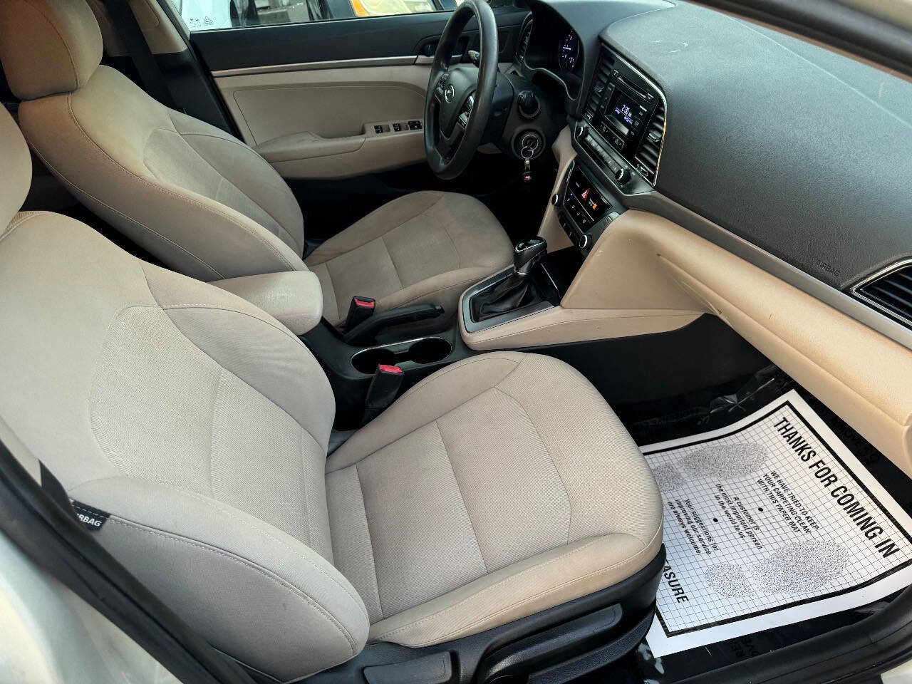 Used 2017 Hyundai Elantra SE image 15