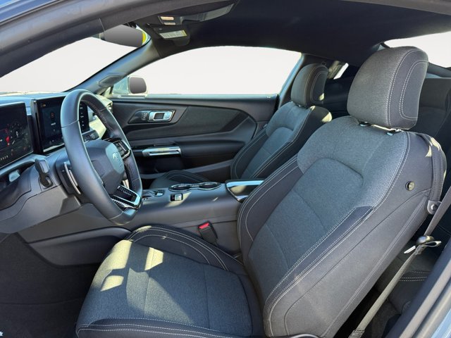 Used 2025 Ford Mustang GT RWD image 12