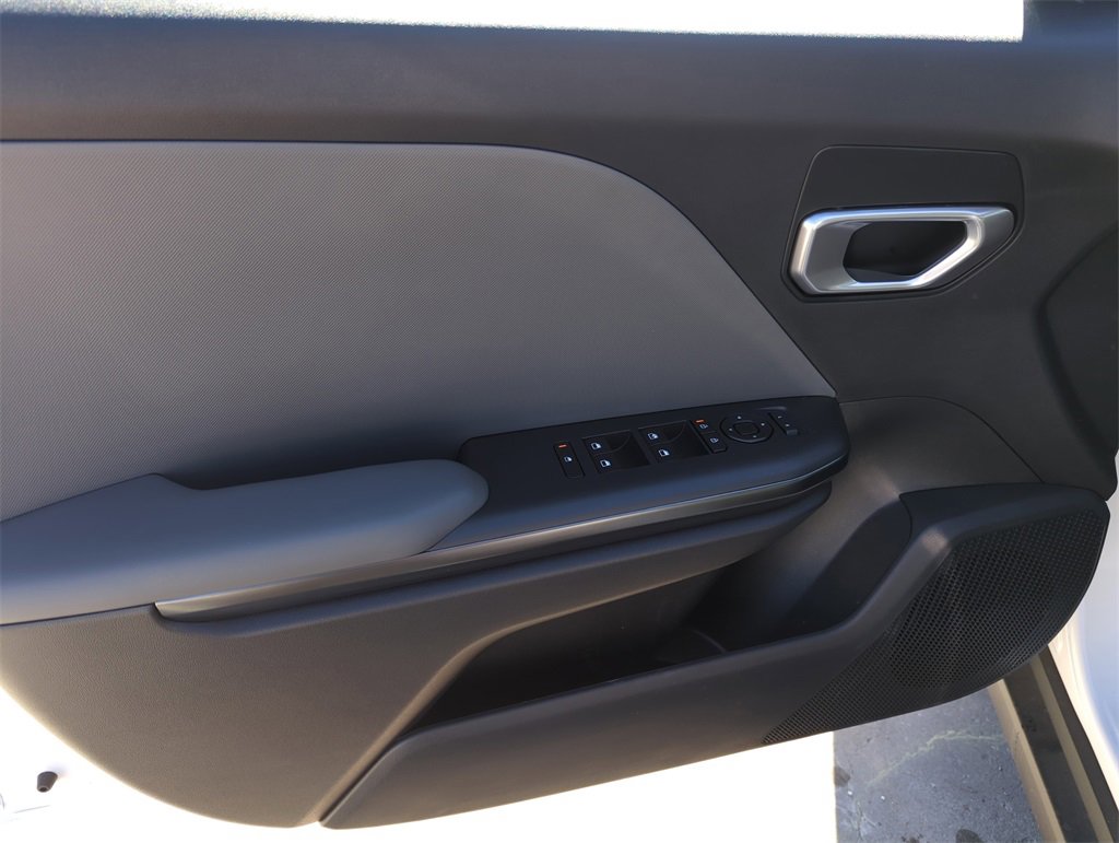 New 2026 Kia K4 LXS image 17