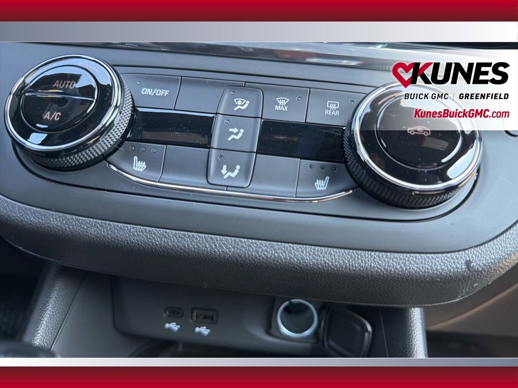 New 2026 Buick Envista Sport Touring w/ Convenience I Package FWD image 31