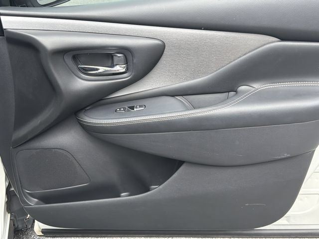 Used 2019 Nissan Murano SL w/ SL Technology Package FWD image 16