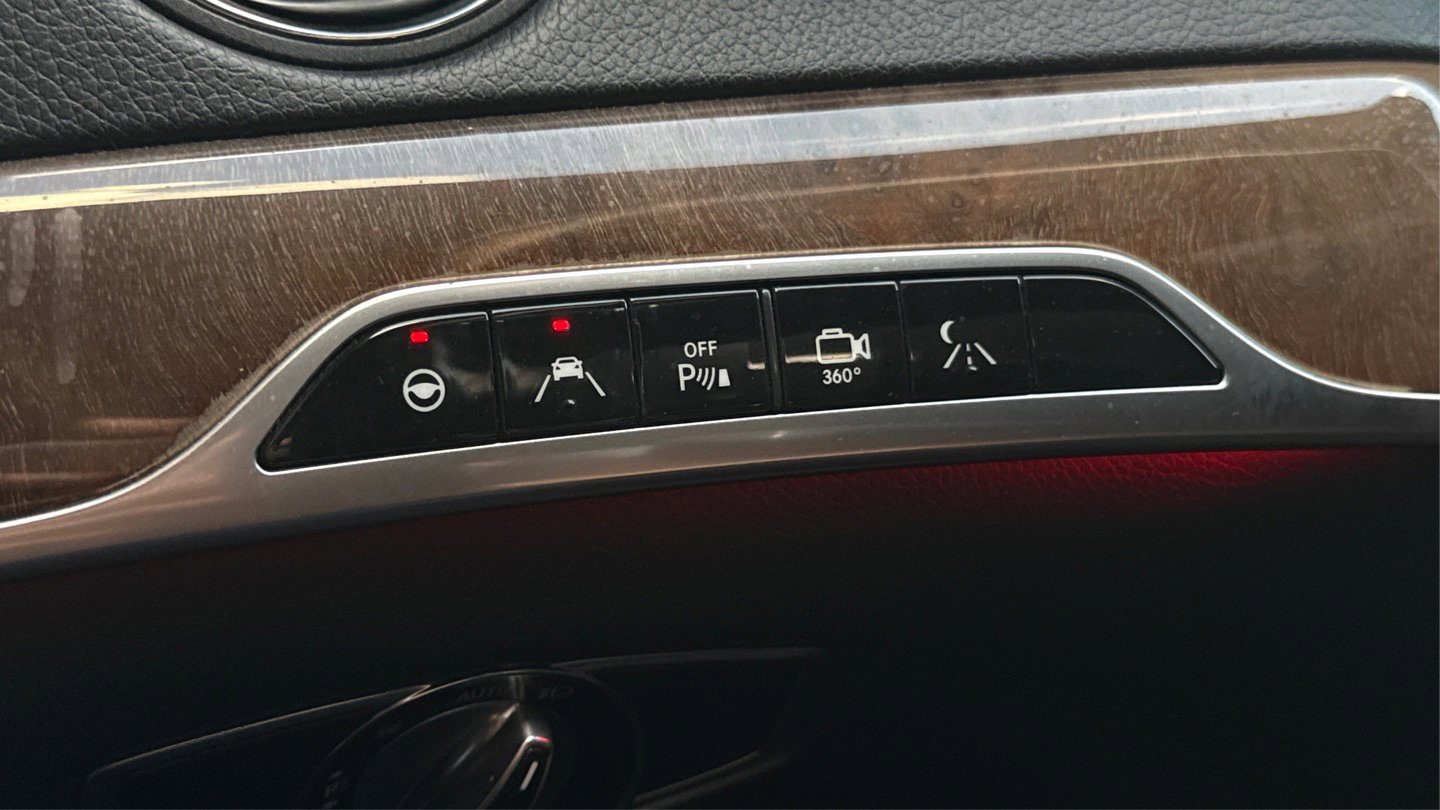Used 2014 Mercedes-Benz S 63 AMG 4MATIC Sedan image 37