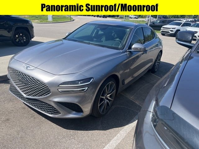 Used 2023 Genesis G70 2.0T image 3
