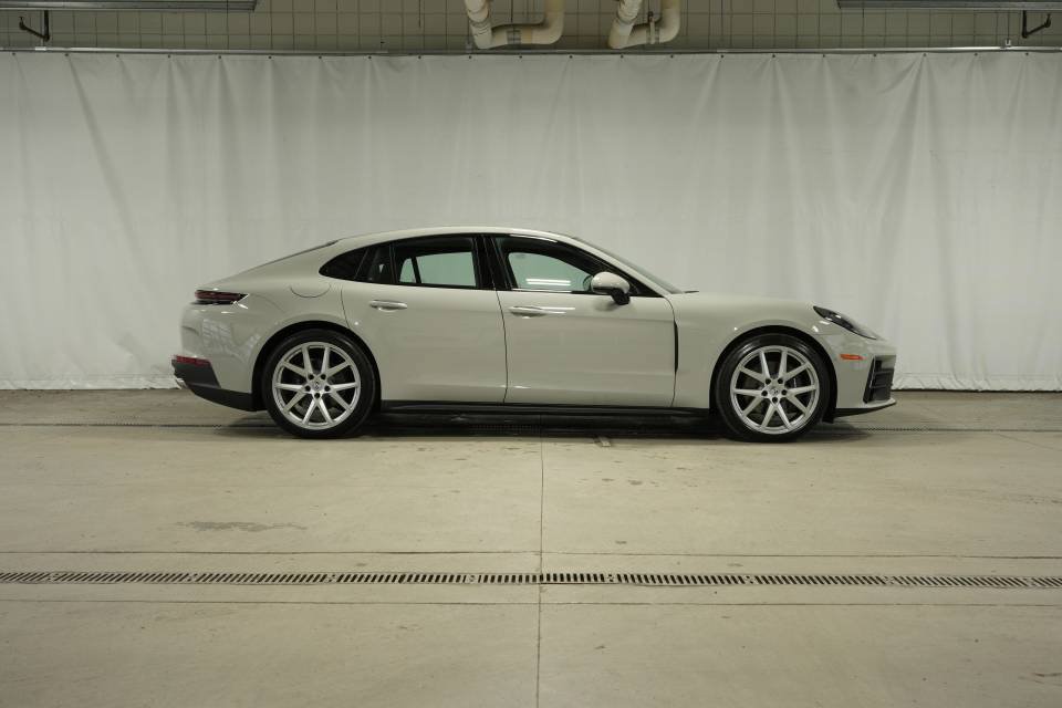 New 2026 Porsche Panamera 4 AWD/4WD image 8