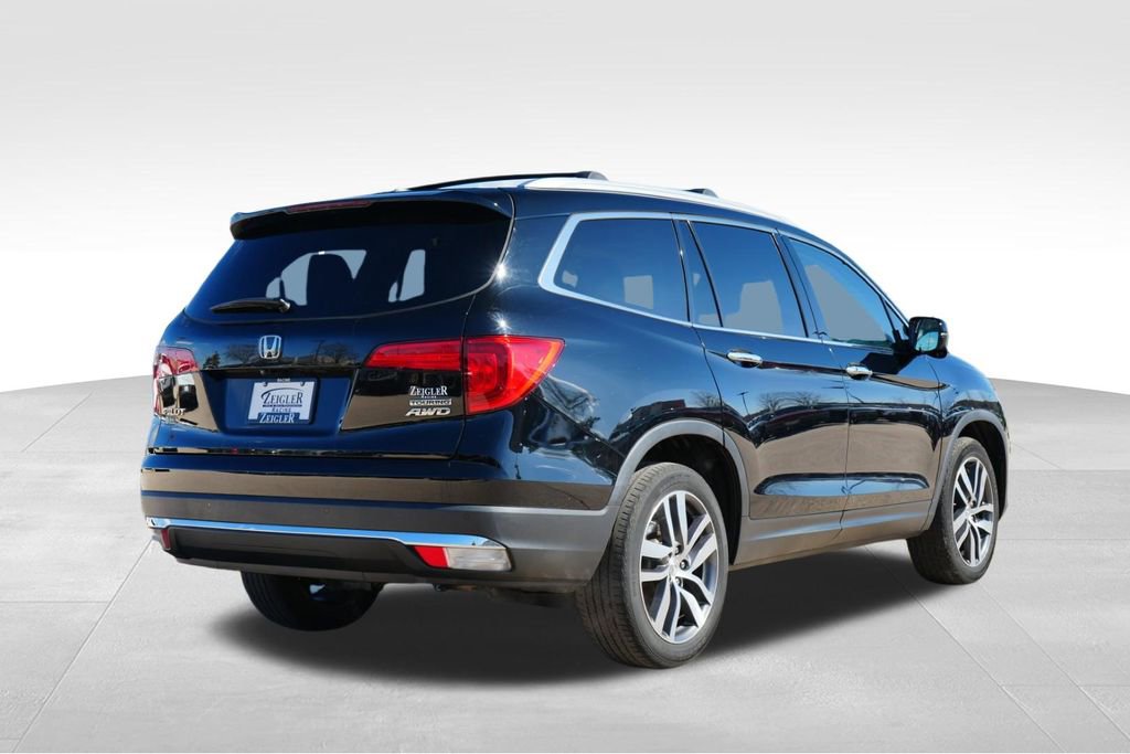 Used 2017 Honda Pilot Touring image 8