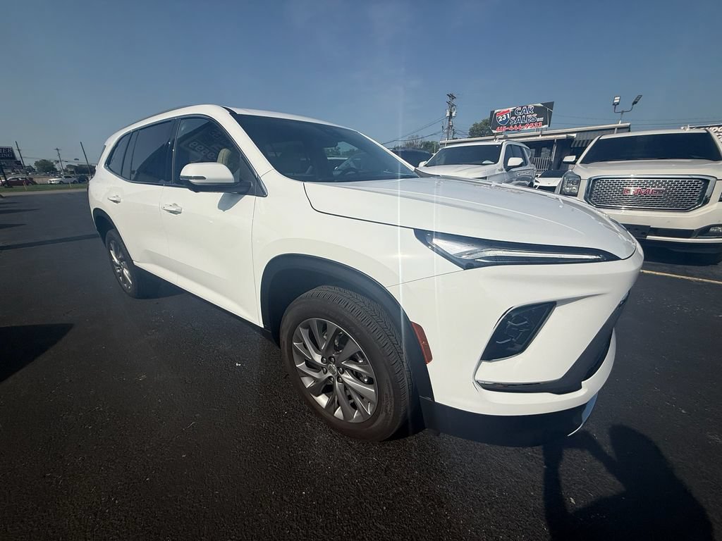 Used 2026 Buick Enclave Preferred FWD image 1