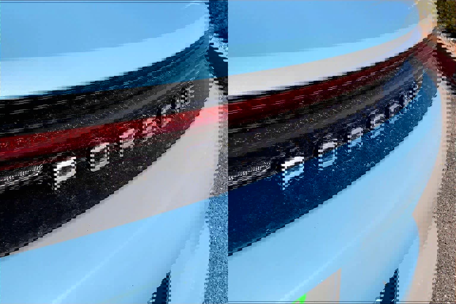 Used 2025 Porsche Panamera 4 image 30