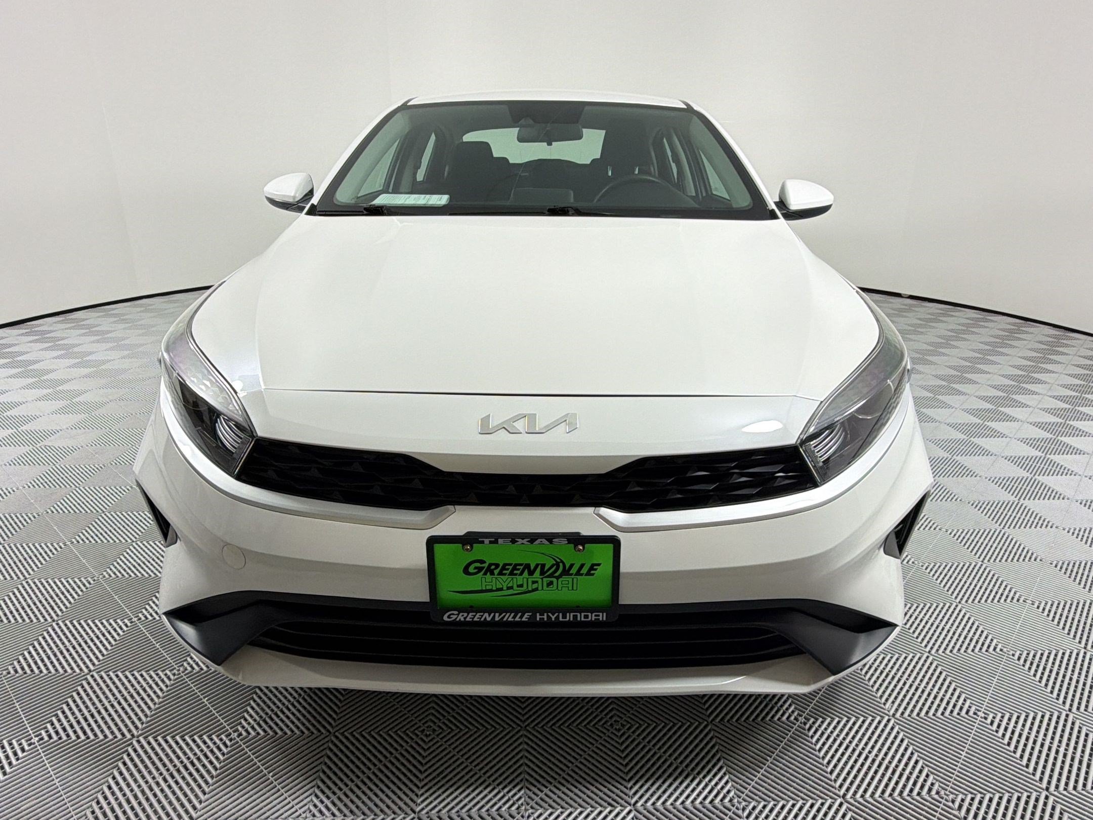 Used 2024 Kia Forte LXS FWD image 6